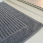 Σκούρο Γκρι Πατάκι μπάνιου 750gsm (50x75) (Συσκευασία 6τμχ)