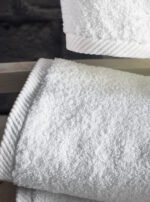 Λευκή Πετσέτα Μπάνιου 550gsm (80x150) (Συσκευασία 6 τμχ)