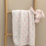 Κουβέρτα fleece με μαλακό παιχνίδι NB0147 GIRL (75x100)