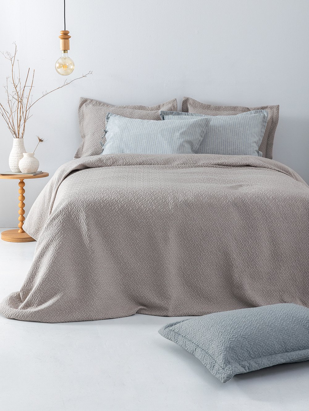 5205857292881_7 Κουβέρτα Matelasse 230X260 ZOE BEIGE - Image 1