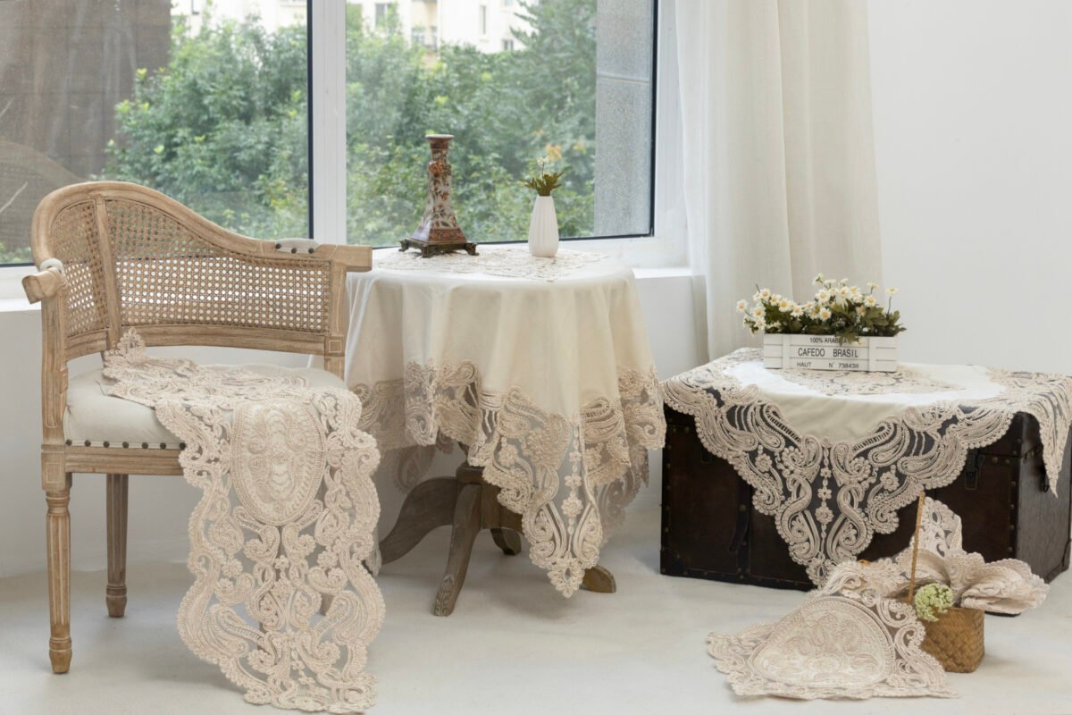 PLS-TB1156 (Beige) Table linen (128x128) - Image 1