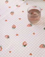 Τραπεζομάντηλο 140x140 - Strawberry Love - Image 2